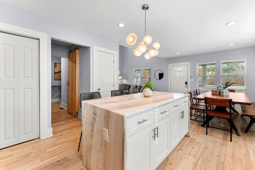 Large Modern Home Centrally Located With Hot Tub Atlanta Ngoại thất bức ảnh